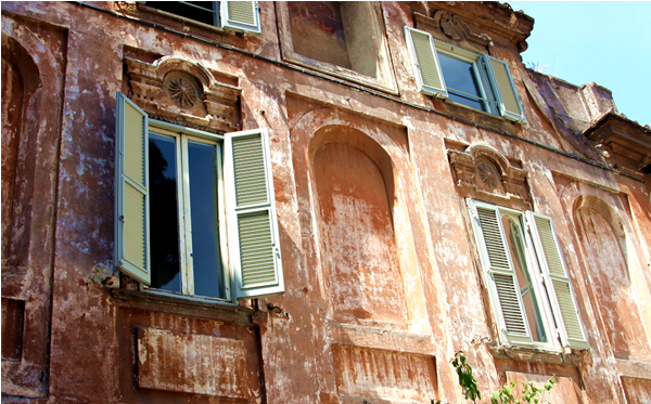Windows on Italy